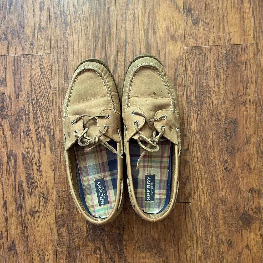 Brown leather Sperry